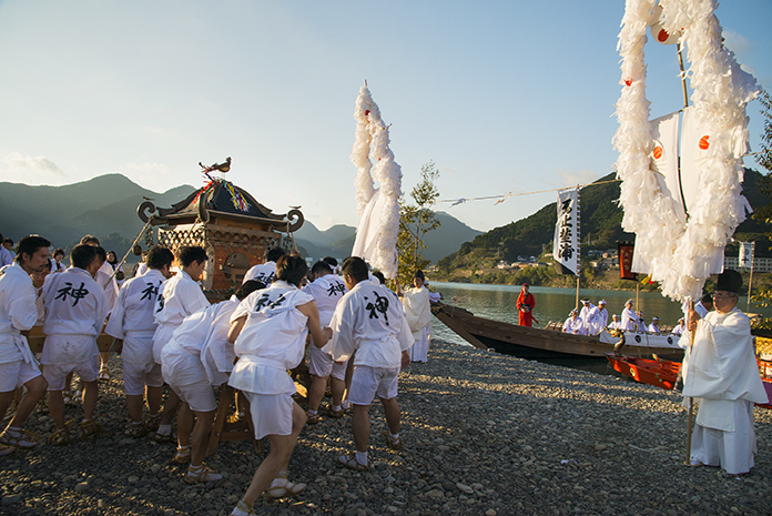 夏の山並